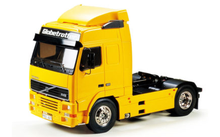 Tamiya NYA Volvo Globetrotter Semi Truck Kit