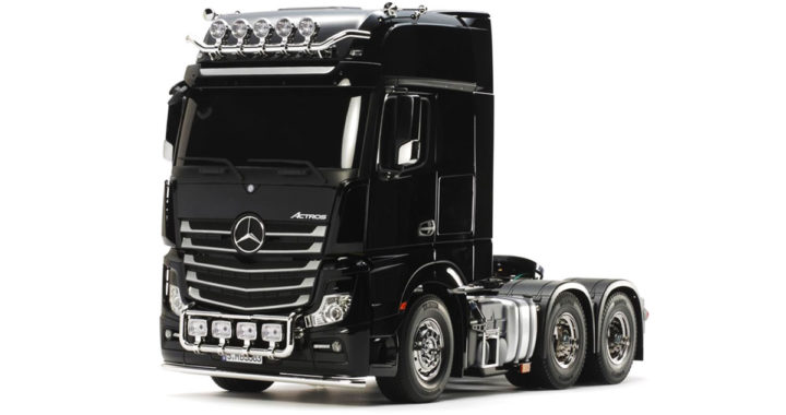 Tamiya Mercedes Benz Actros 3363 Semi Truck Kit