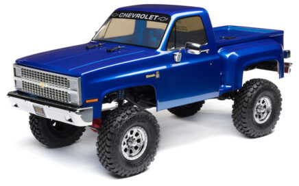 Axial SCX10 III 1982 Chevrolet K10 RTR Base Camp - Blue