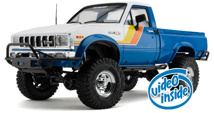 RC4WD Trail Finder 2 1982 Toyota Pickup - Blue