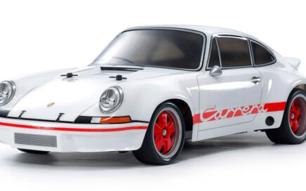 Tamiya Porsche 911 Carrera RSR 2.8 Touring Car Kit